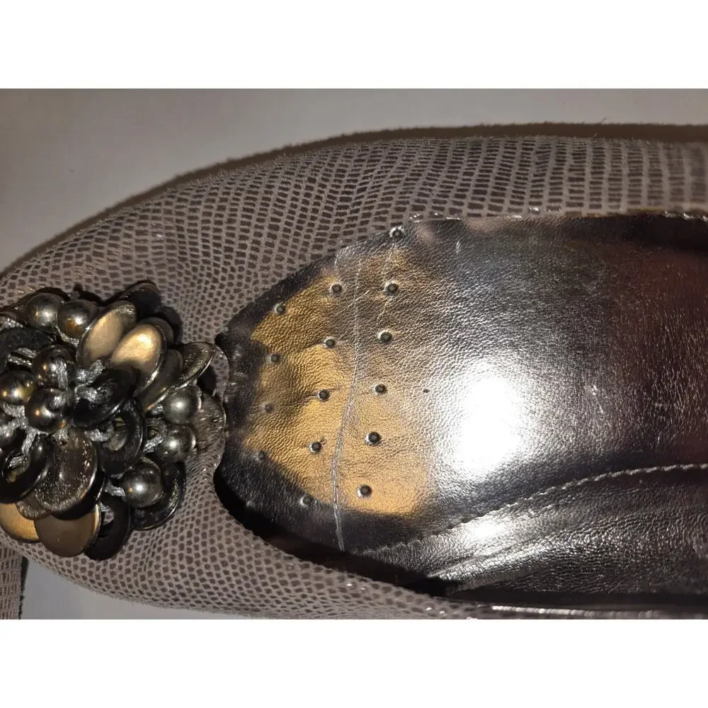 Calvin Klein Maxee US Womens Size 9m Ballet Flats Tan w/ Silver Metal Beebops